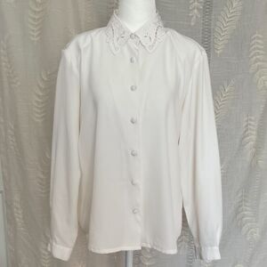 Vintage White Button-Up with Lacy Collar Detail.